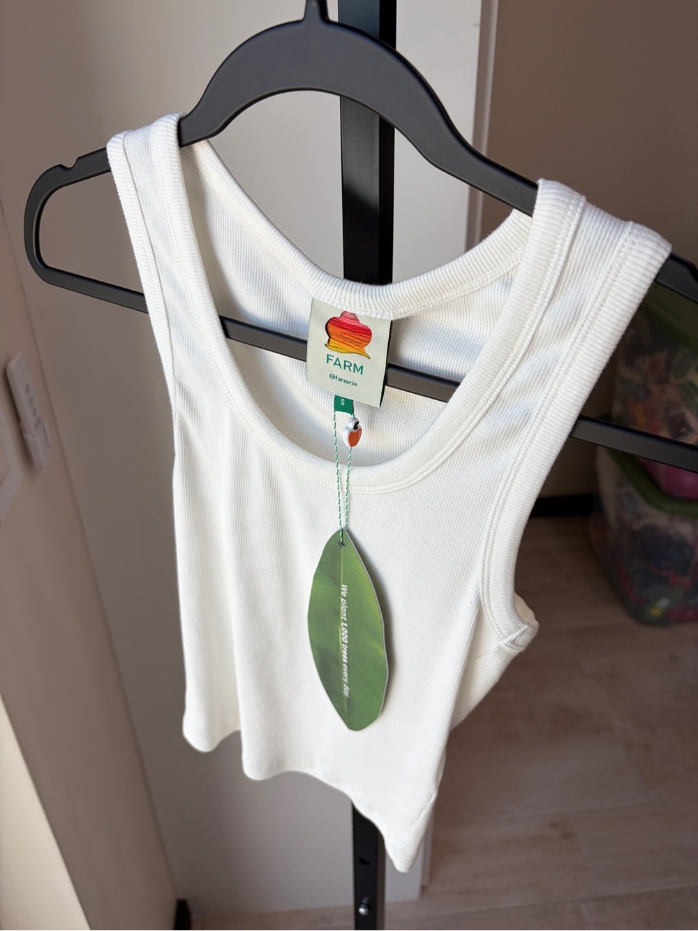 Farm Rio: Banana Embroidered Off White
Tank Top - Picture 9 of 10